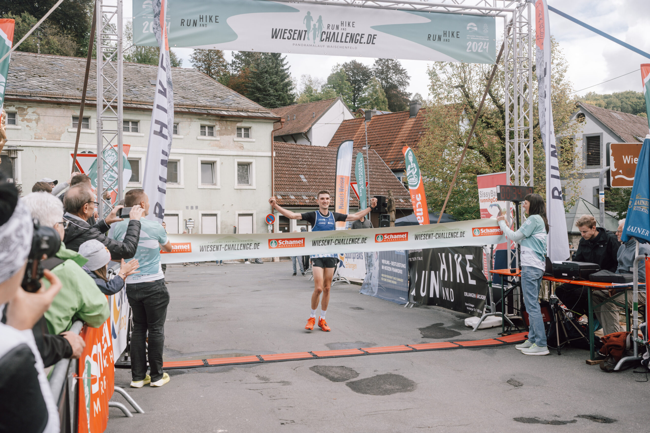 Leon Schübel beim Zieleinlauf der Wiesent-Challenge